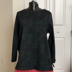 NWT CHICO’S LONG SLEEVES TOP